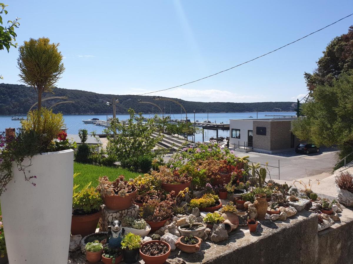 Apartmani I Sobe Jusic Rab Town Buitenkant foto