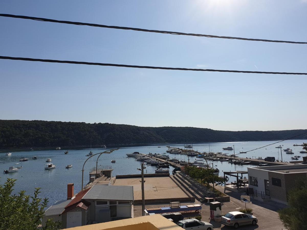 Apartmani I Sobe Jusic Rab Town Buitenkant foto