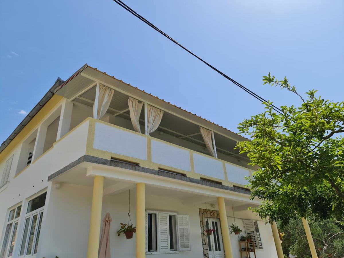 Apartmani I Sobe Jusic Rab Town Buitenkant foto
